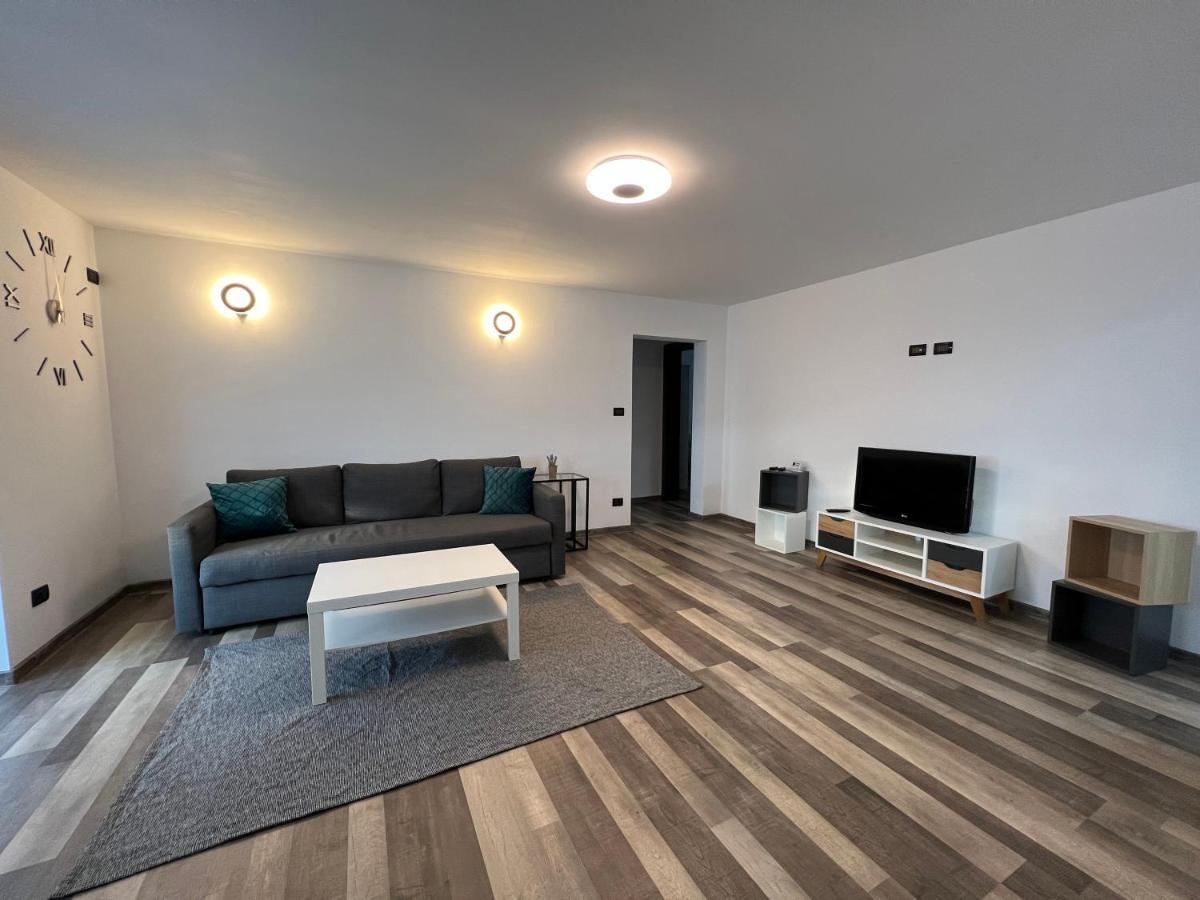 Sunny Luxury Home G. Enescu Suceava Exterior foto